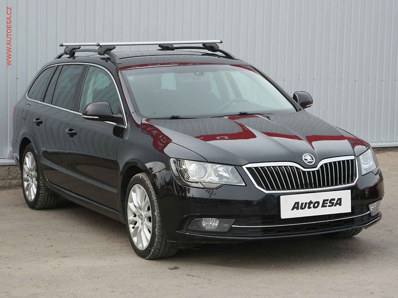 Škoda Superb (2014) 2.0 TDi, DSG, navi, xenon - fotografie inzerátu