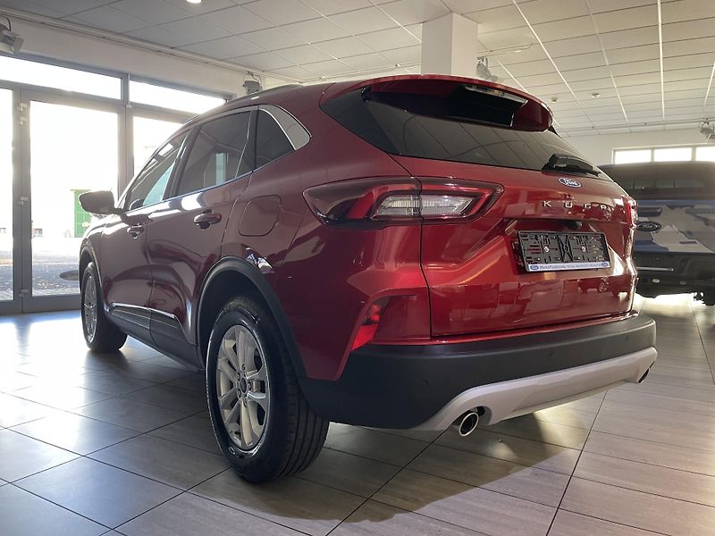 Ford Kuga (2024) Titanium 1.5 EcoBoost 110kW - fotka 4 z 30