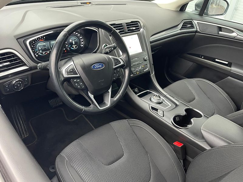 Ford Mondeo (2021) 2.0 TITAN,PO VELKÉM SERVISE - fotka 9 z 21