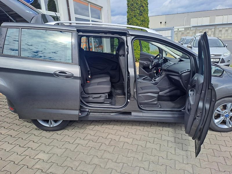 Ford Grand C-MAX (2017) 1,0 EB 92kW TITANIUM TAŽNÉ  - fotka 20 z 25