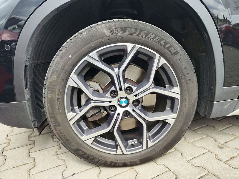 BMW X1 20d 2.0/140kW xDrive AT - fotka 34 z 34