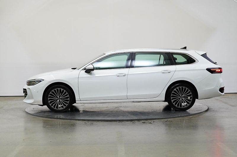 Volkswagen Passat - fotka 3 z 26