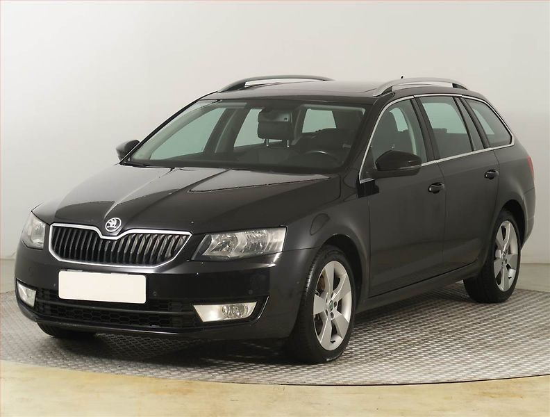 Škoda Octavia (2015) Ambition 2.0 TDI, Automat - fotka 2 z 20