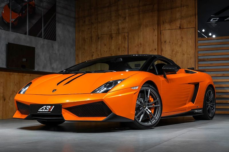 Lamborghini Gallardo Performante - fotka 6 z 36