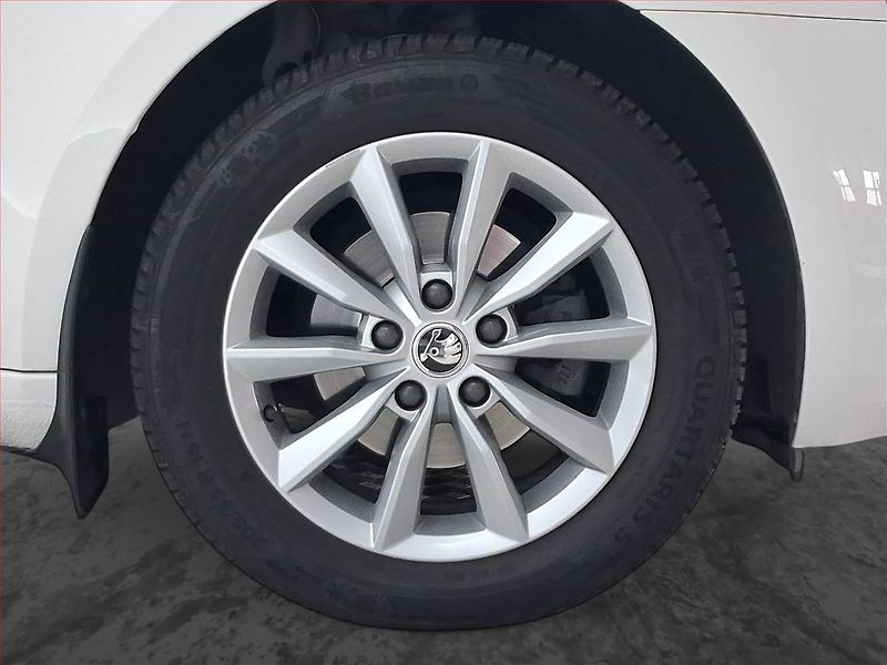 Škoda Octavia (2014) 1.2 TSI - fotka 14 z 16