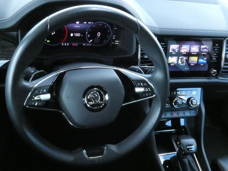 Škoda Kodiaq (2023) L&K 2.0 TDI 147KW DSG 4x4 - fotka 16 z 30