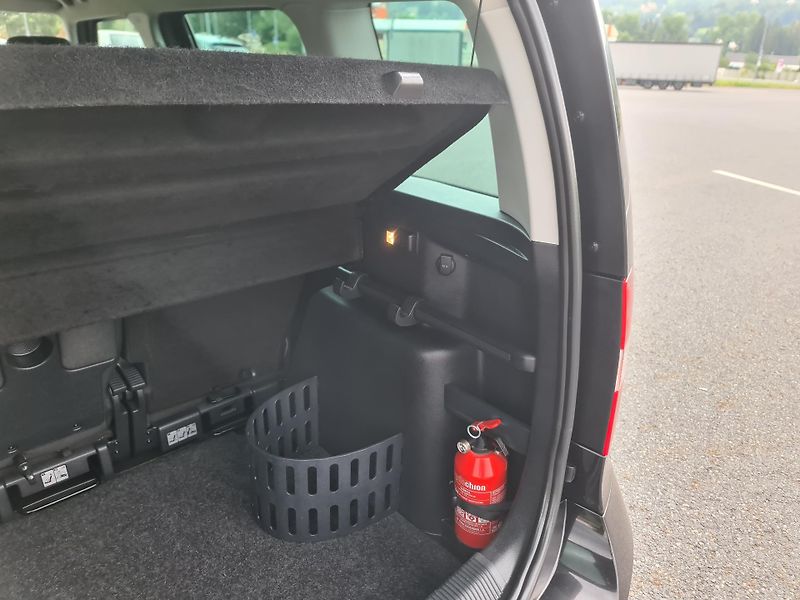 Škoda Yeti (2015) 2.0 TDi 103-KW 4x4 ADV OLOMOUC - fotka 53 z 76