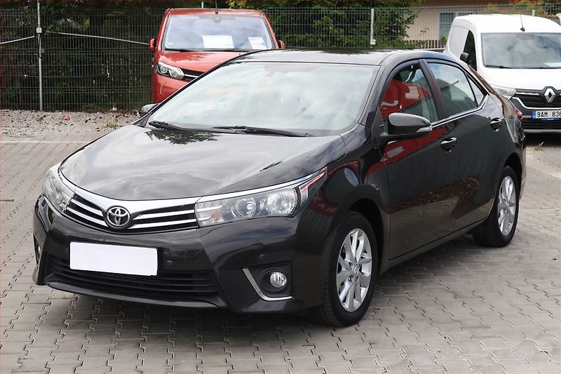 Toyota Corolla (2015) 1.6 Valvematic, Tempomat - fotka 2 z 18