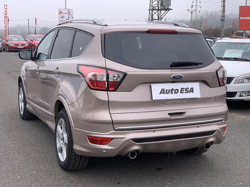 Ford Kuga (2017) 2.0TDCi 4x4, Vignale, AT, - fotka 4 z 21