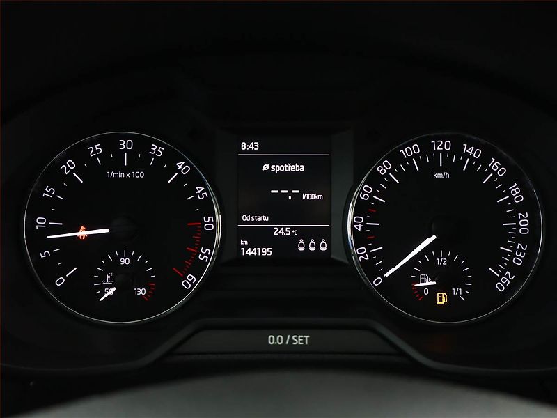 Škoda Octavia (2017) Ambition 1.6 TDI, Serv.kniha - fotka 9 z 14