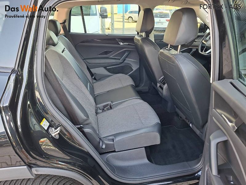 Volkswagen Tayron (2025) 2.0 TDI,142kW,DSG,4x4,Matrix,T - fotka 15 z 35
