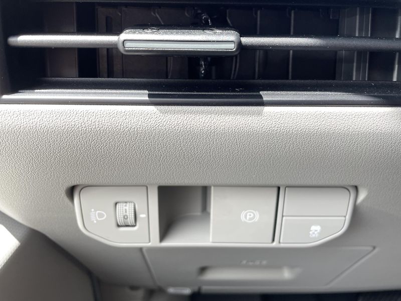 Kia PV5 (2026) 5P 4x2 ELITE 120 KW + 71,2 KW - fotka 17 z 28
