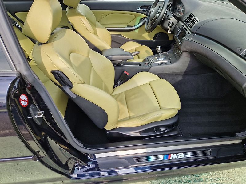 BMW M3 - fotka 31 z 39
