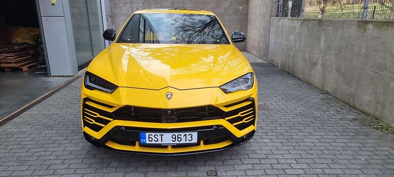 Lamborghini Urus (2020) CARBON-LCDs-BO-PANO-SOFT - fotka 2 z 14
