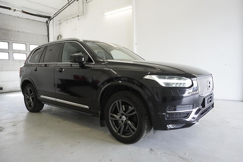 Volvo XC90 D5 AWD AUT. INSCRIPTION - fotka 3 z 34