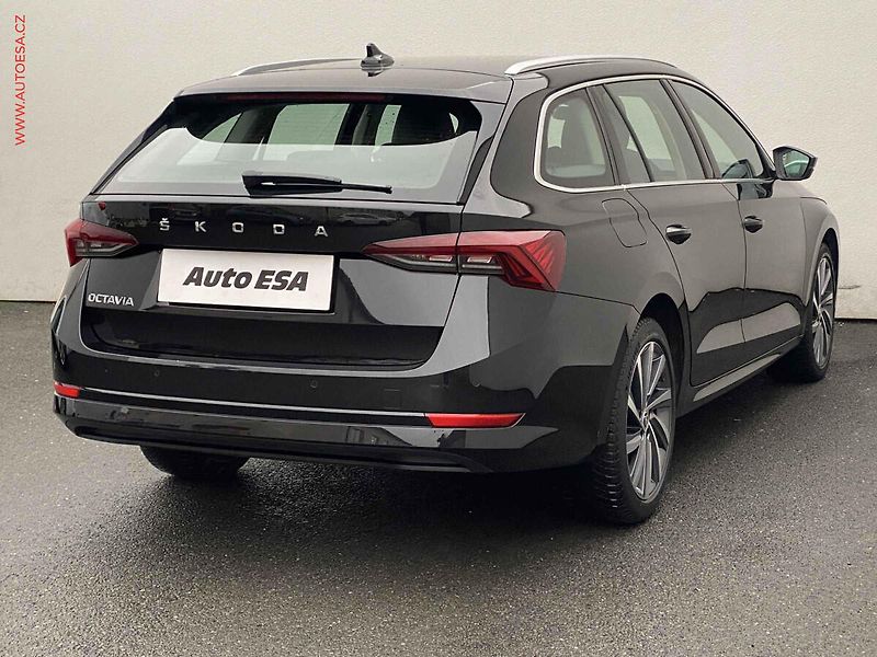 Škoda Octavia (2022) 2.0 TDi, Style, DSG, LED, TZ - fotka 4 z 21