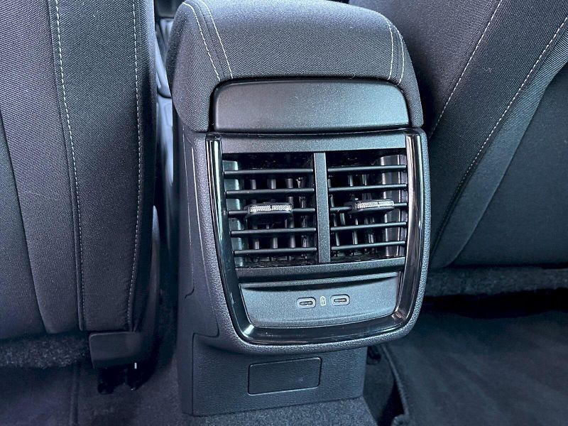 Škoda Scala (2024) 1.5 TSI 110kW DSG Drive Select - fotka 25 z 32