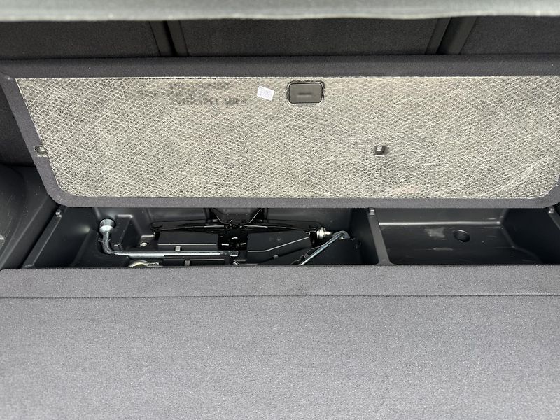 Toyota Verso (2010) 1.6VVTi,rezervace - fotka 25 z 39