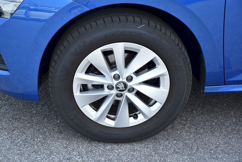 Škoda Kamiq (2025) Selection 1.0 TSI 85 kW - fotka 27 z 27