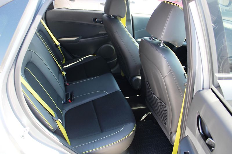 Hyundai Kona (2019) 1,0 T-GDI REZERVACE - fotka 12 z 18