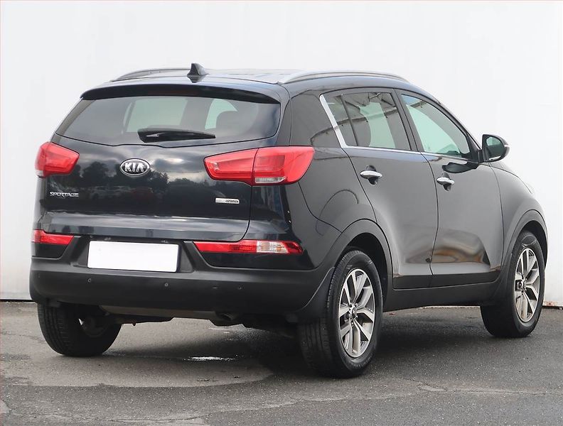 Kia Sportage (2016) 1.7 CRDi, Serv.kniha, Kůže - fotka 5 z 25