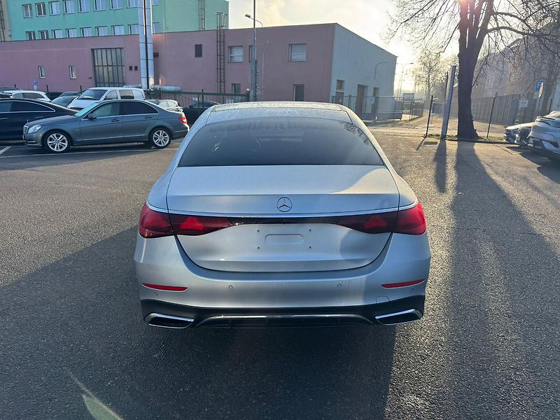 Mercedes-Benz Třídy E (2025) E 450 d 4MATIC - fotka 6 z 25