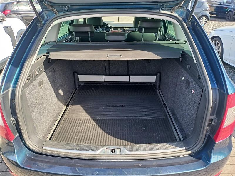 Škoda Superb 2,0   DSG 4x4 - fotka 13 z 13