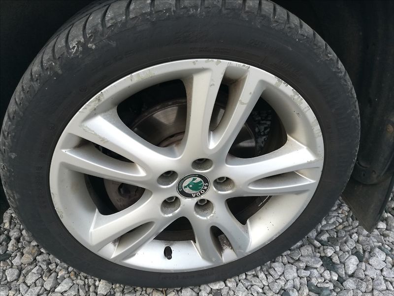 Škoda Fabia 1,4 i 16v klima - fotka 13 z 15