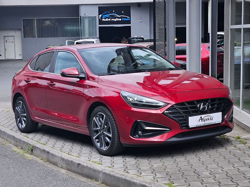 Hyundai i30 1,6 CRDi DCT, Style, 1.maj. - fotka 7 z 42