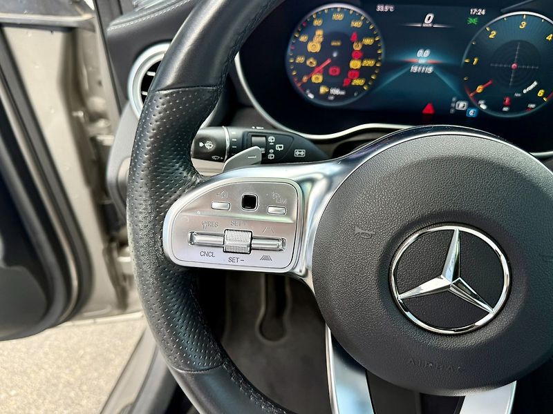 Mercedes-Benz GLC (2021) 220 d 4MATIC - fotka 33 z 50