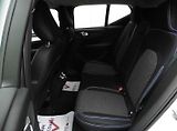 Volvo XC40 2,0 D3 Momentum PRO AWD A/T - náhled 10