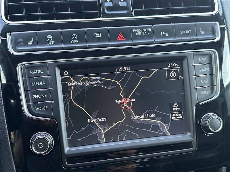 Volkswagen Polo 1,8 TSI 192PS  GTI DSG - fotka 35 z 51