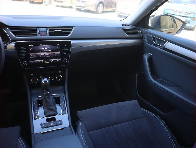 Škoda Superb (2022) Style 1.5 TSI - fotka 8 z 28