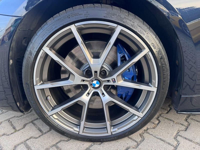 BMW Řada 5 (2018) 540i G31 3,0 250KW MPACKET 4X4 - fotka 45 z 50