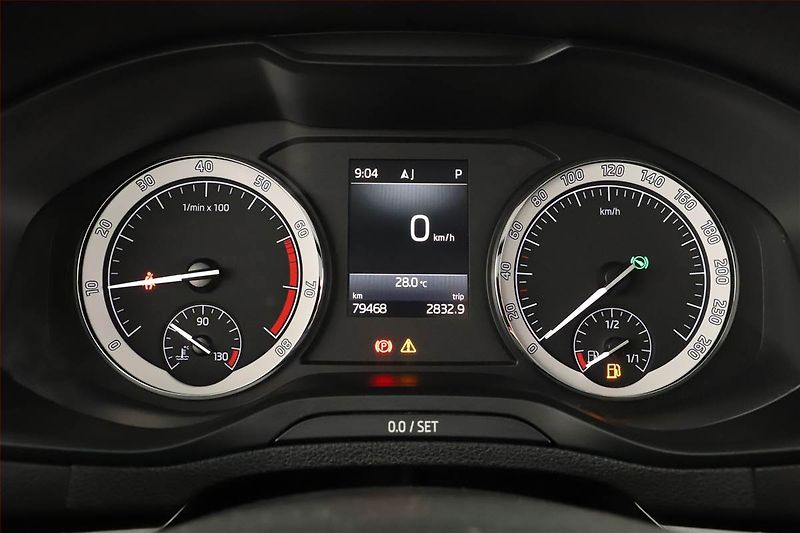 Škoda Karoq (2018) Style 1.5 TSI - fotka 8 z 17