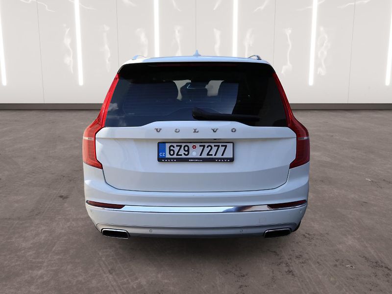 Volvo XC90 (2019) B5 AWD Inscription - fotka 3 z 21