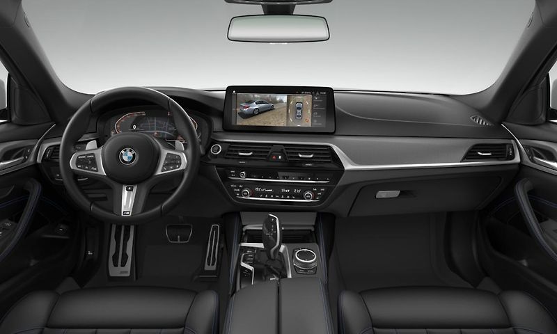 BMW Řada 5 520d xDrive - fotka 4 z 4