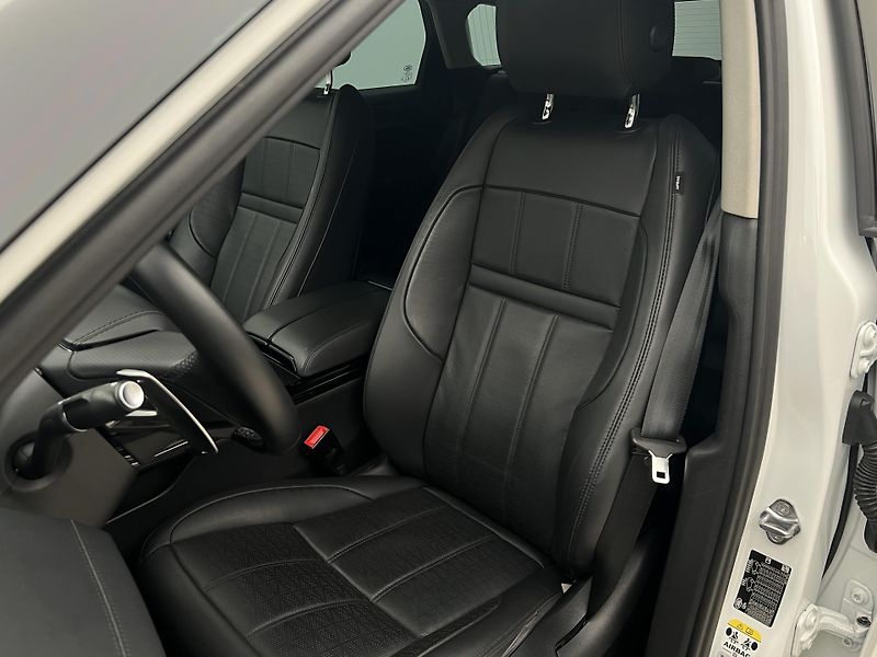 Land Rover Range Rover Evoque D200 AWD HSE AUT - fotka 17 z 53