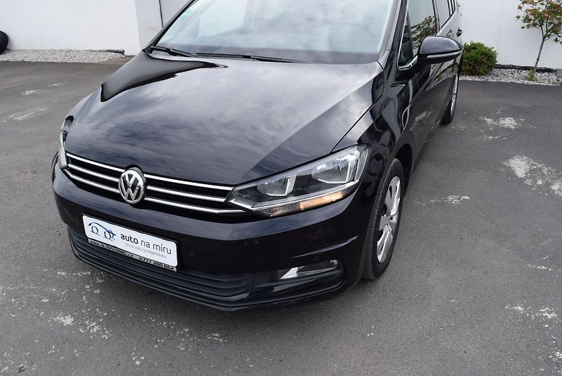 Volkswagen Touran (2017) 1.4TSI 110kw CLBMT 7MÍST TAŽNÉ - fotka 2 z 50