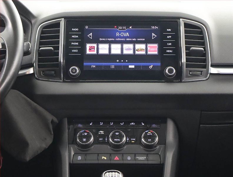 Škoda Karoq (2019) 2.0 TDI, Serv.kniha, Navi - fotka 12 z 21