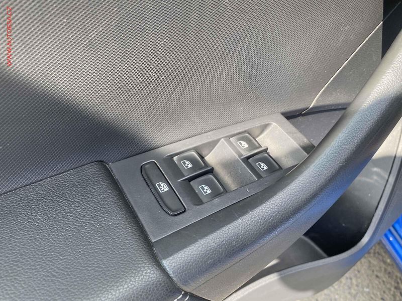 Škoda Rapid (2017) 1.2 TSi, Ambition, STK7/28 - fotka 13 z 17