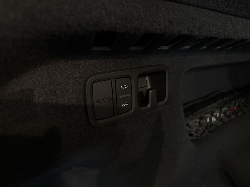 Audi Q8 50TDI S-line Quattro 210 kW - fotka 9 z 27