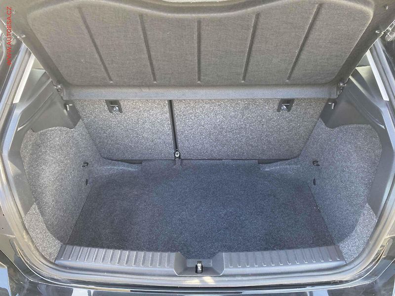 Seat Ibiza (2019) 1.0 TSi, Style, navi - fotka 7 z 16