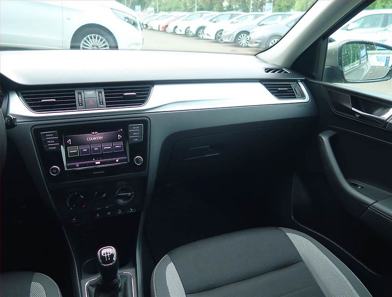 Škoda Rapid (2018) Ambition Plus 1.0 TSI - fotka 8 z 15