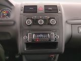 Volkswagen Touran (2011) 1.6 TDI, po STK, Tažné - náhled 12