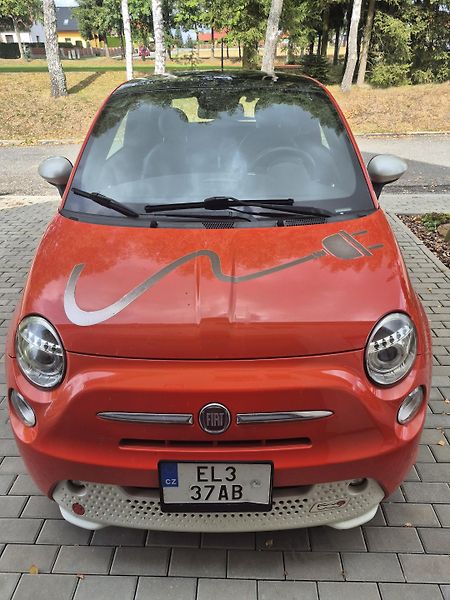 Fiat 500e (2016) - fotka 2 z 11