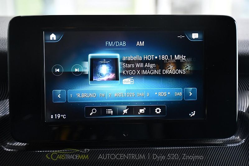 Mercedes-Benz Třídy V V250d 4MATIC 7MÍST - fotka 39 z 51