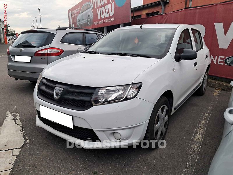 Dacia Sandero (2013) 1.2i, ČR, zmk.řazení - fotka 1 z 3