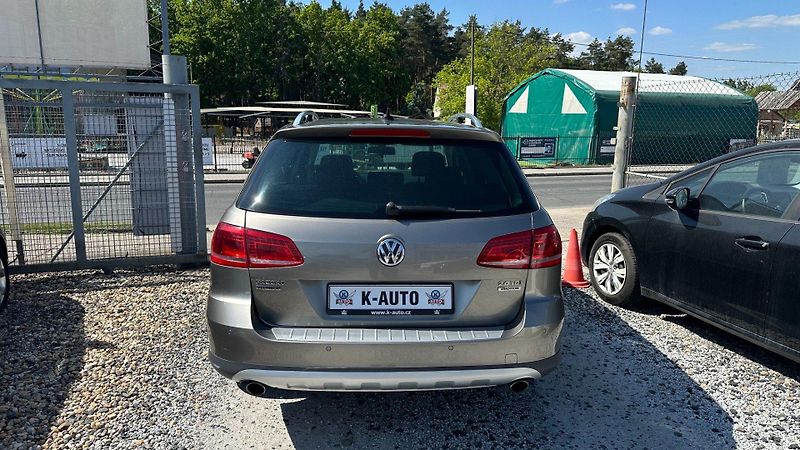 Volkswagen Passat (2013) 2.0TDI 125kW *ALLTRACK*DSG* - fotka 5 z 23