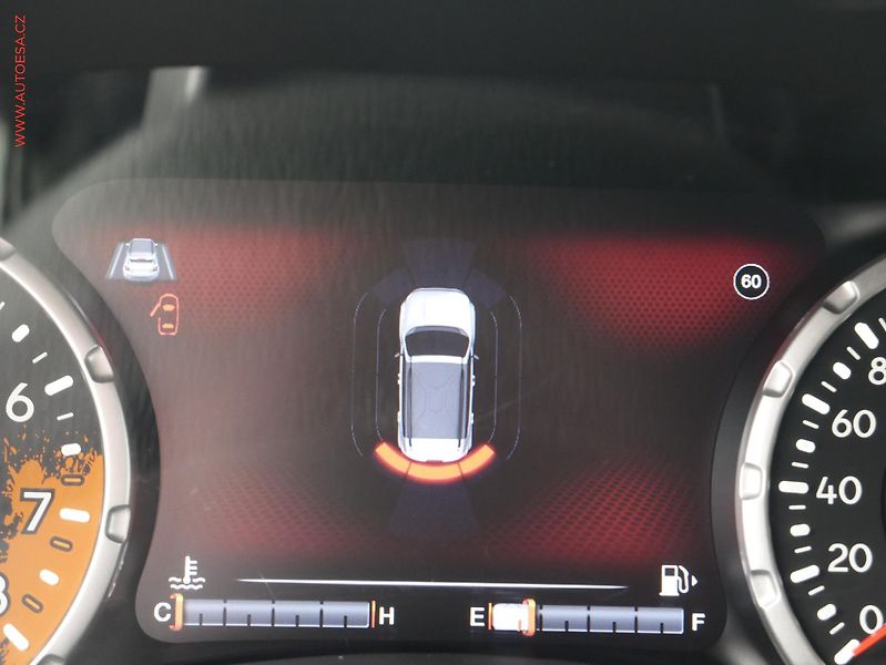 Jeep Renegade (2016) 1.4 MultiAir limited, ČR, AC - fotka 13 z 19